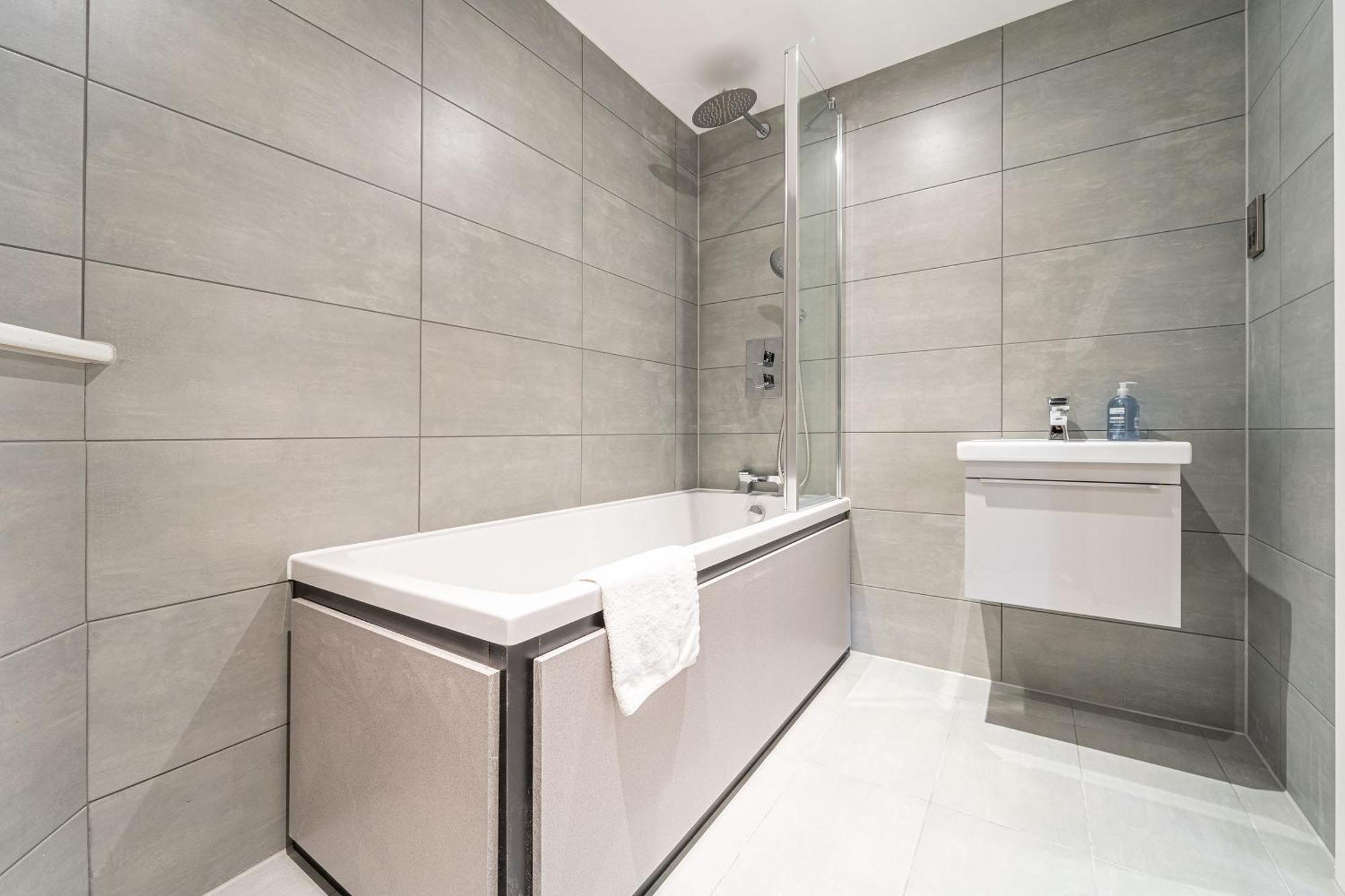 Seven Living Residences Solihull - Close To Nec & Bhx - Free Parking Екстериор снимка